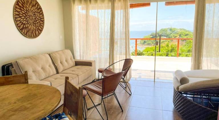 Holiday apartment with pool in Cairu