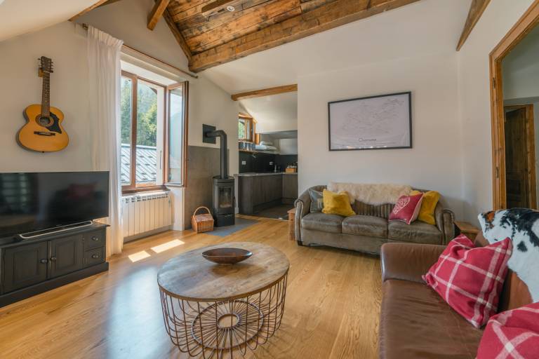 Family-friendly ample chalet with yard & barbeque | Mountain view | Next to the ski | Dogs allowed — photo 2