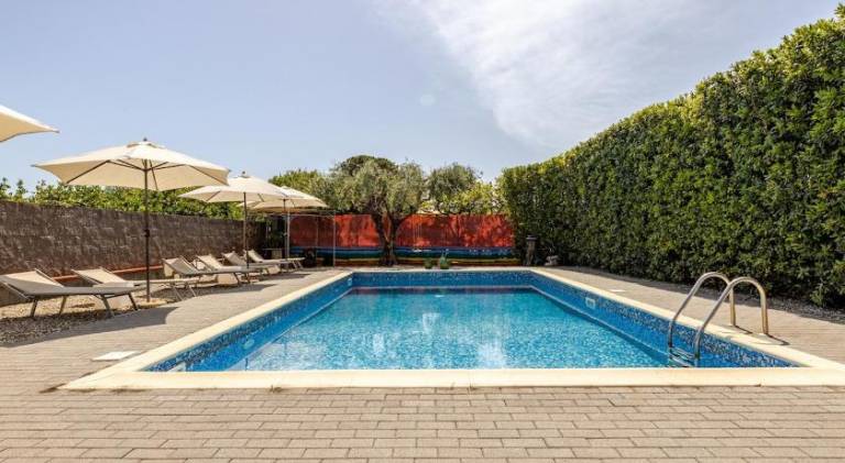 Charming house with pool | Pet-friendly — photo 4