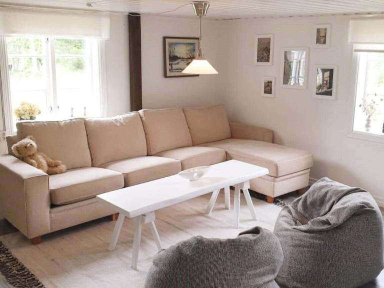 Vacation home with BBQ & patio — photo 4