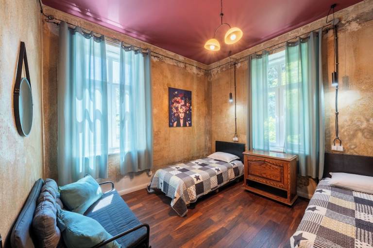 Hostel Old City Center