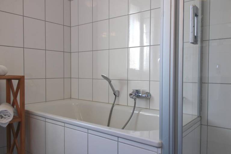 Family-friendly beautiful apartment with sauna & pool | Water view | Beach nearby | Pets are welcome — photo 2
