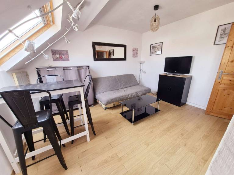 Studio with 1 room for 4 persons — photo 3