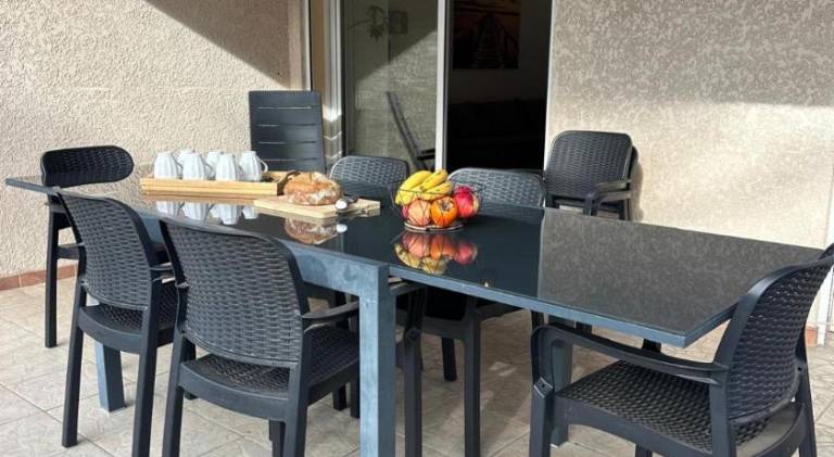 Le Familia, T5 avec terrasse, parking prive et Clim, ideal famille et professionnels — photo 4
