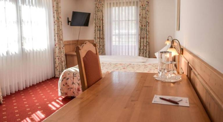 Hotel Gasthof Sußer Grund — photo 3
