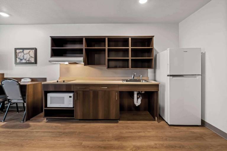 WoodSpring Suites Loves Park - Rockford — photo 4