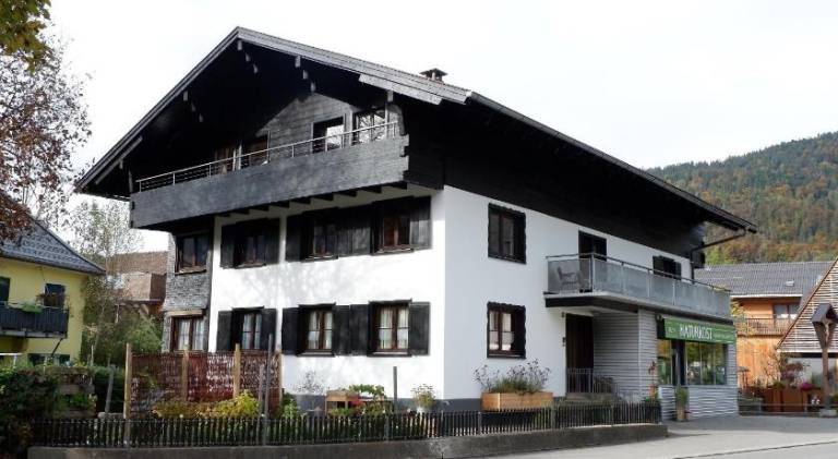 Holiday apartment with garden & patio in Bregenz