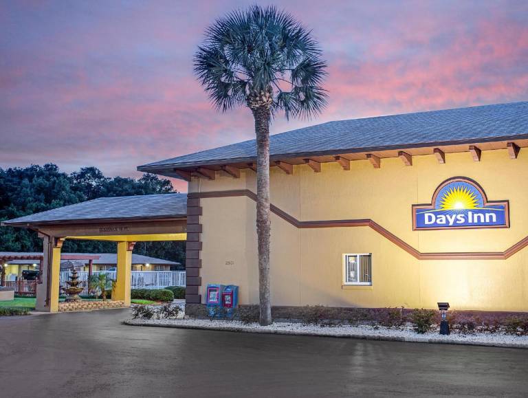 Days Inn by Wyndham Orange City Deland