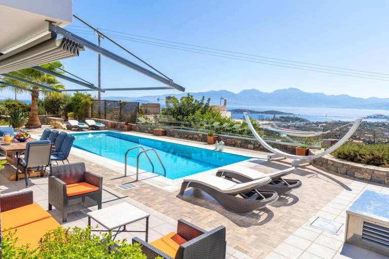 Villa Agios Nikolaos