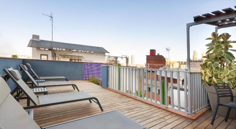 Rental apartment with patio | Near Plaça de Catalunya | Pets are welcome — photo 5