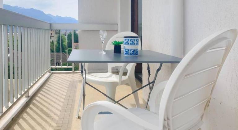 Holiday apartment with garden & pool — photo 3
