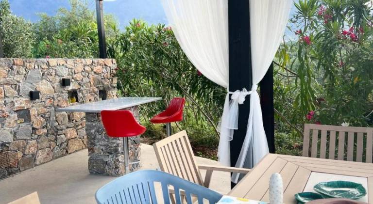 Fully equipped villa with jacuzzi, private pool & barbecue | Pets allowed — photo 4