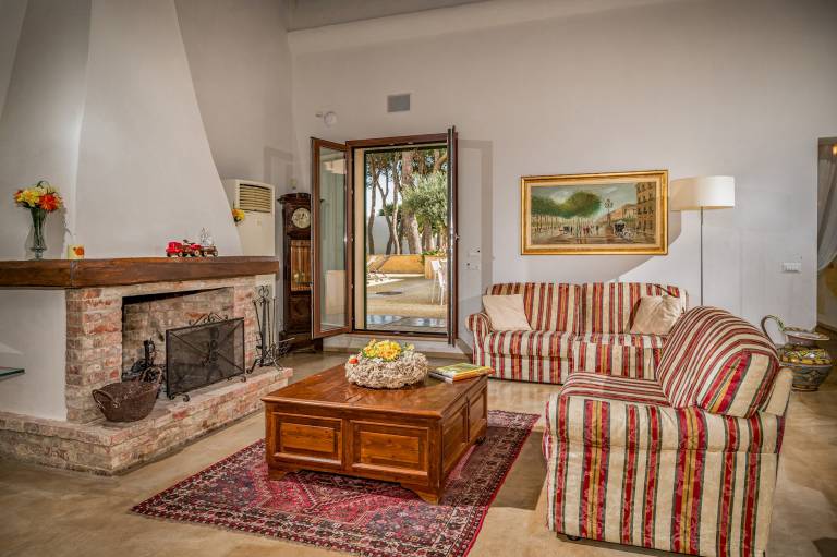 Fully equipped nice villa with private pool, garden & patio | Good for workation | Pets allowed — photo 4