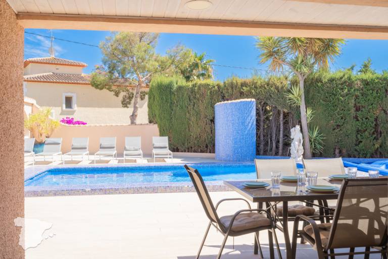 Fully equipped villa with barbecue, private pool & yard | Pet-friendly — photo 3