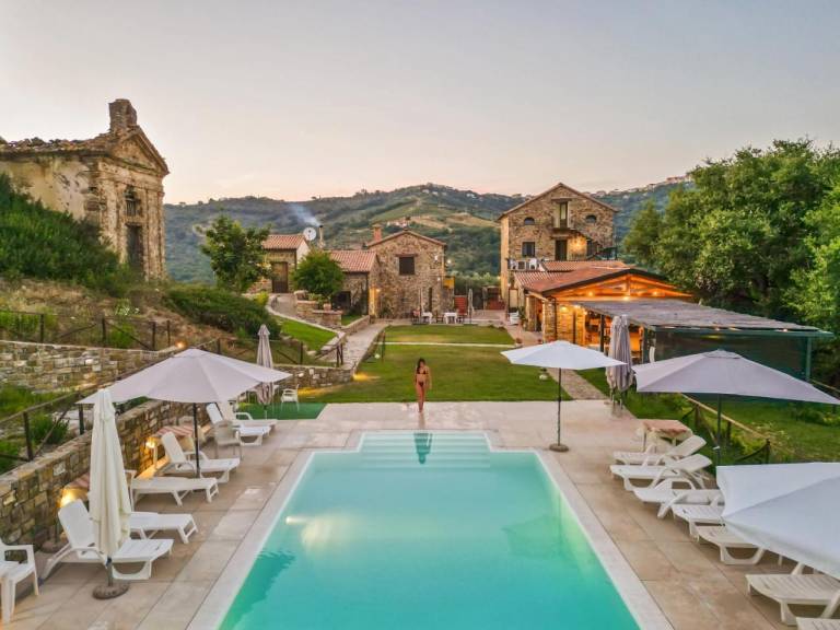 Farm with pool, yard & terrace | Pets are welcome in Agropoli