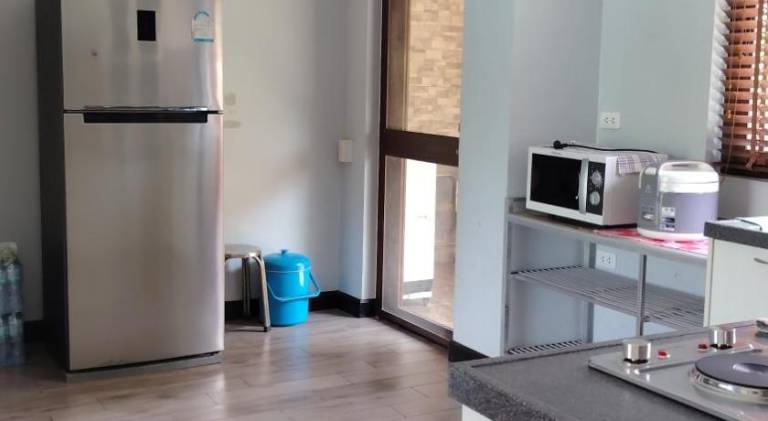 Apartment with pool in Sam Roi Yot