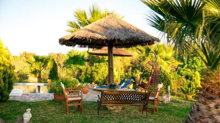 Lovely holiday apartment with yard, private pool & terrace | Good for workation | Pets allowed — photo 4