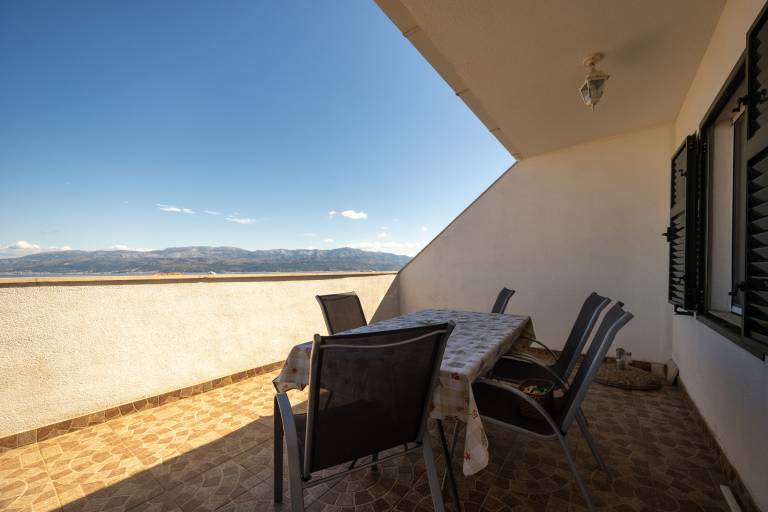 Apartment with patio & barbecue | Sea view | Next to the beach | Pets allowed — photo 4