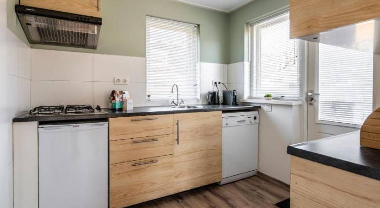 House with 2 rooms for 4 persons — photo 3