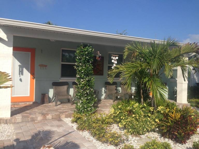 House  Saint Pete Beach