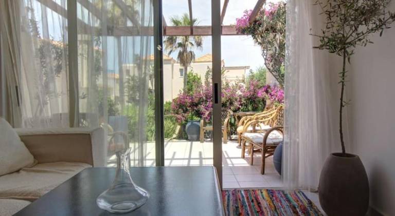 Nice holiday apartment with pool, yard & BBQ | Next to the beach | Dogs allowed — photo 5