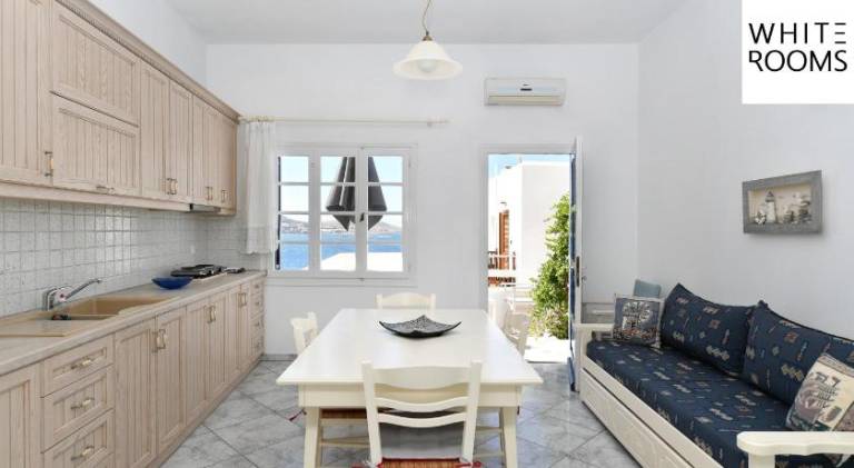 Apartment with garden & terrace — photo 4