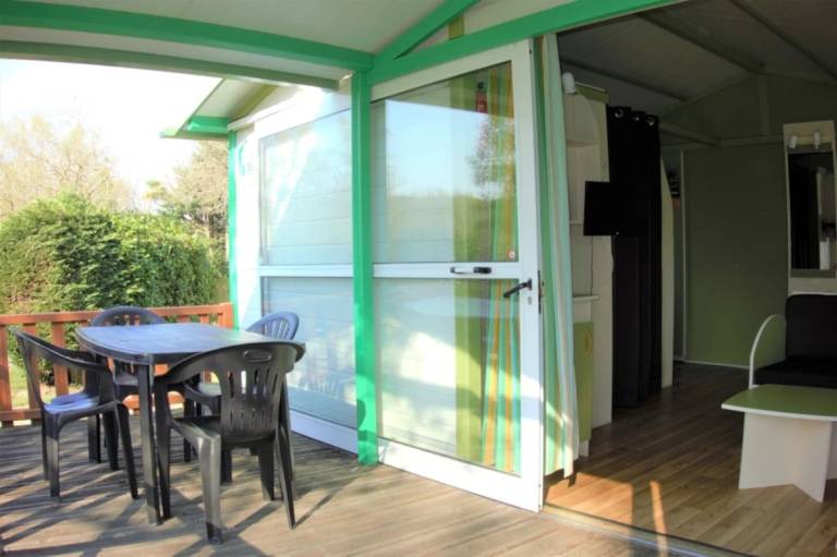 Child-friendly pleasant chalet with heated pool & barbecue | Pets are welcome — photo 2