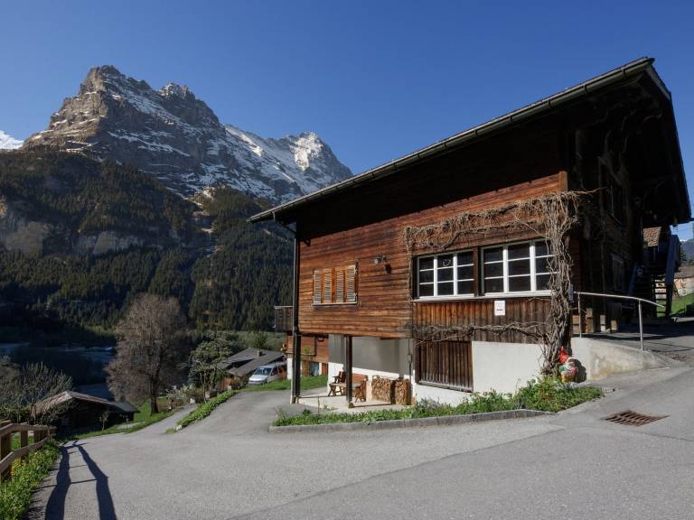 Ferienwohnung mit Hund in Grindelwald für max. 4 Personen Ferienwohnung mit Hund in Grindelwald für max. 4 Personen