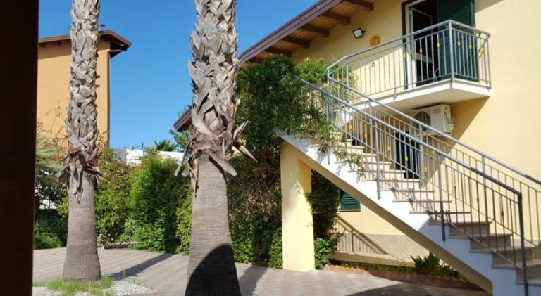 Vacation home with terrace, barbeque & garden | Pets allowed — photo 3
