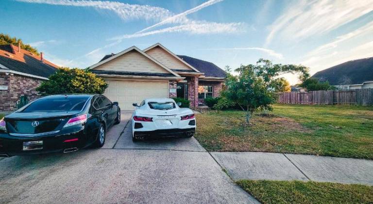 260 m&sup2; Villa