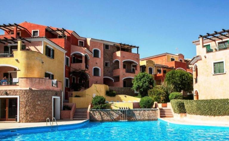 Rental apartment with patio & pool | Pets are welcome — photo 3