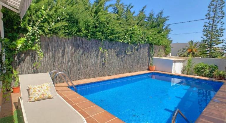 Vacation home with pool in Cartagena