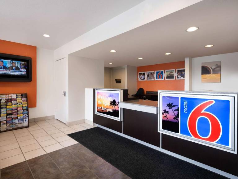 Motel 6 Santa Maria, CA - North — photo 3