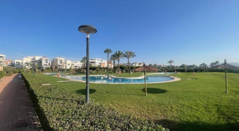 Charming rental apartment with private pool, terrace & garden | Next to the beach | Pets are welcome — photo 3