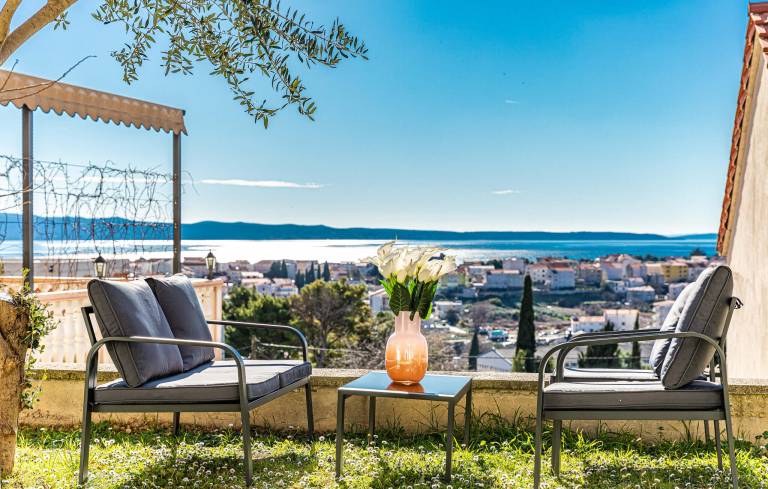Apartment Solin