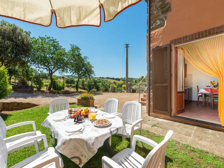 Fully equipped apartment with terrace, pool & barbecue | Dogs allowed — photo 3