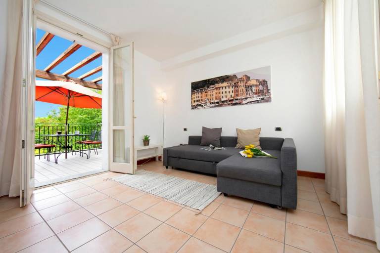 Child-friendly rental apartment with patio, grill & garden | Lake view | Close to the beach | Dogs allowed — photo 2