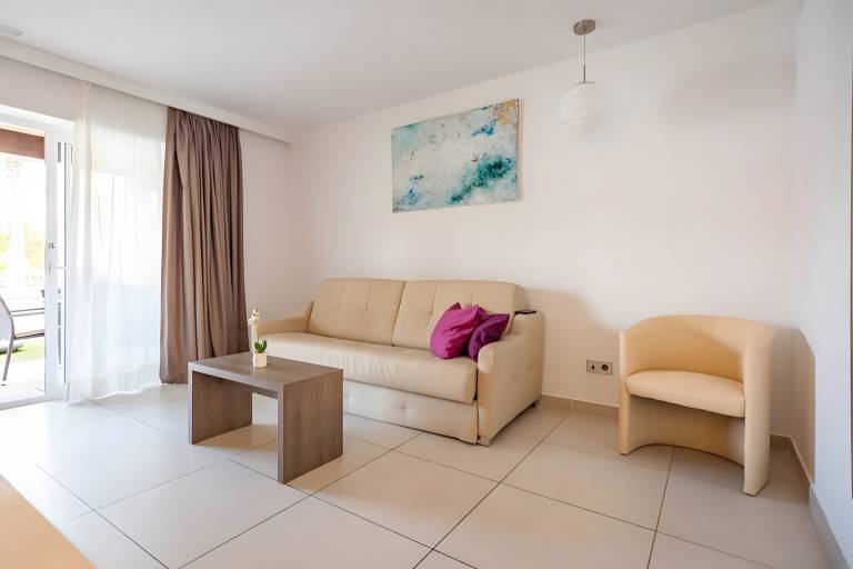 Aparthotel Cala Agulla