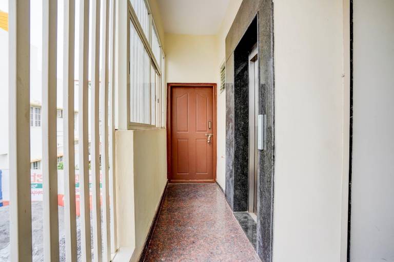 Hotel O SRL Comforts