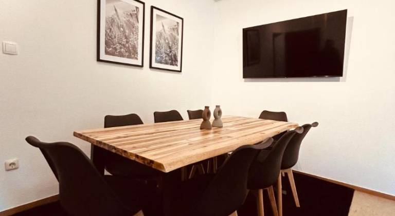 K20 XXL I 180m2 I Terrasse I BBQ I 7 Zimmer I 3 Bader in Osnabrueck