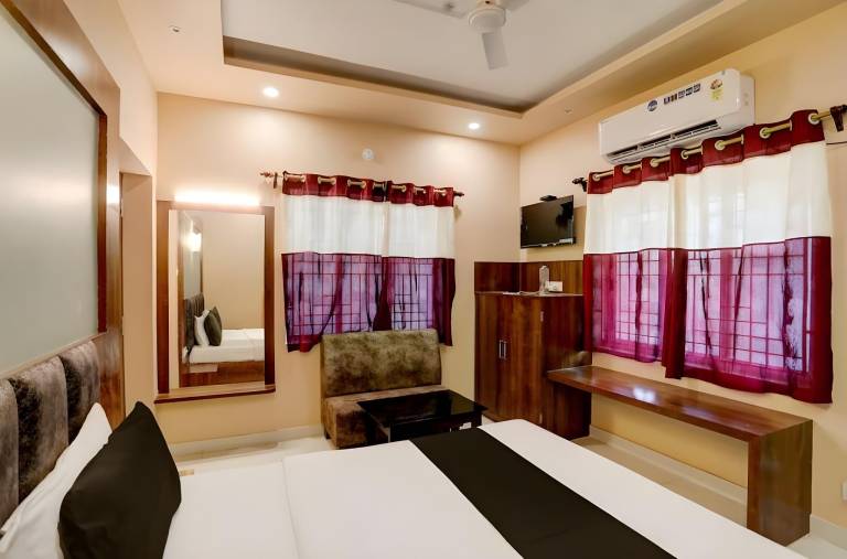 Hotel Ruby House in Brahmagiri