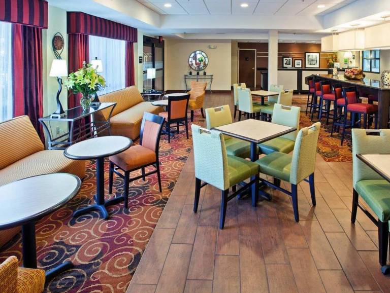 Hampton Inn Lima — photo 4