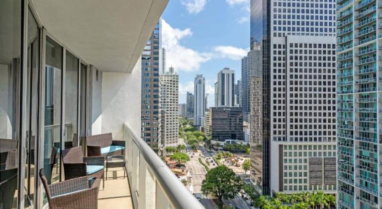 Icon Brickell Retreat 1BR and Spa, Pool, Views — photo 4