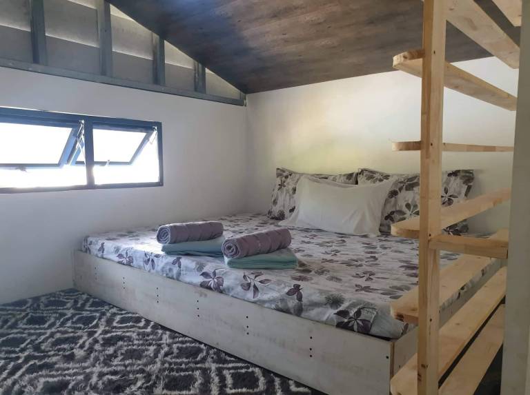 Tupi's Beachfront Minihouse Closest to the city — photo 2
