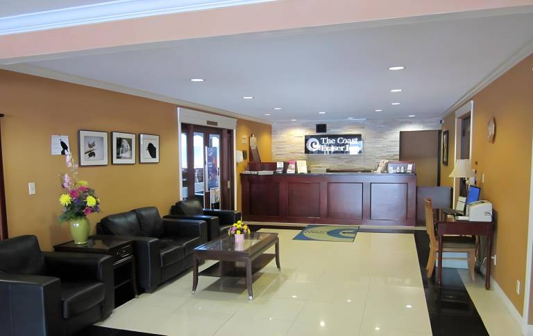 Coast Fraser Inn — photo 5
