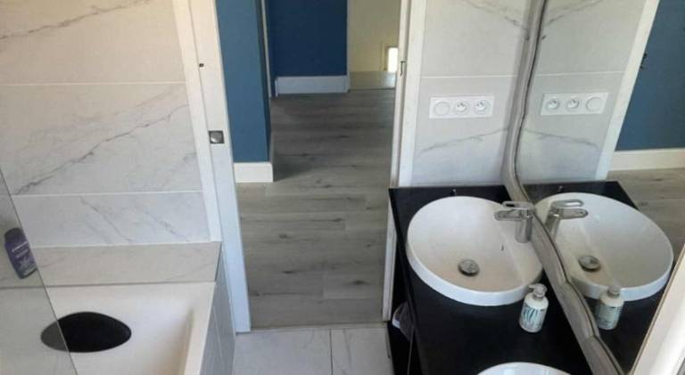 Comme a la maison B and B - 2 chambres et 1 salon — photo 2