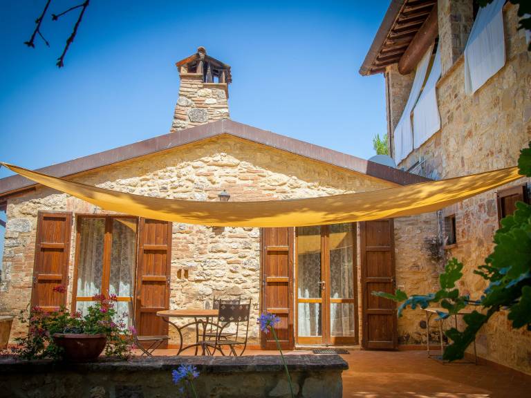 Ample house with BBQ, private pool & garden | Pet-friendly — photo 3