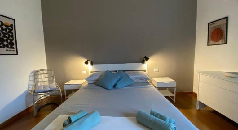 Holiday apartment with 2 rooms for 6 persons in La Spezia