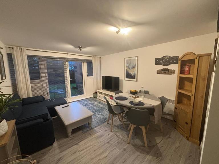 Apartment  Slough