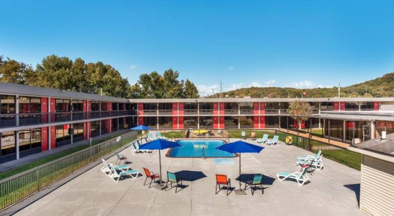 Econo Lodge Cave City — photo 2